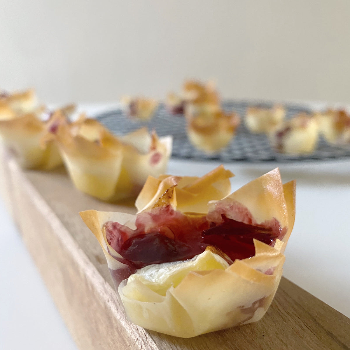 Brie & Cranberry Bites – Roots & Wings Organic