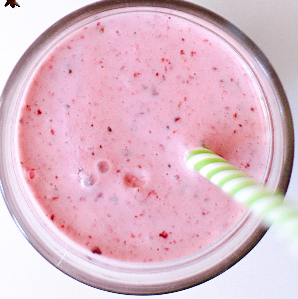 Blueberry & Banana Smoothie with Bee Pollen